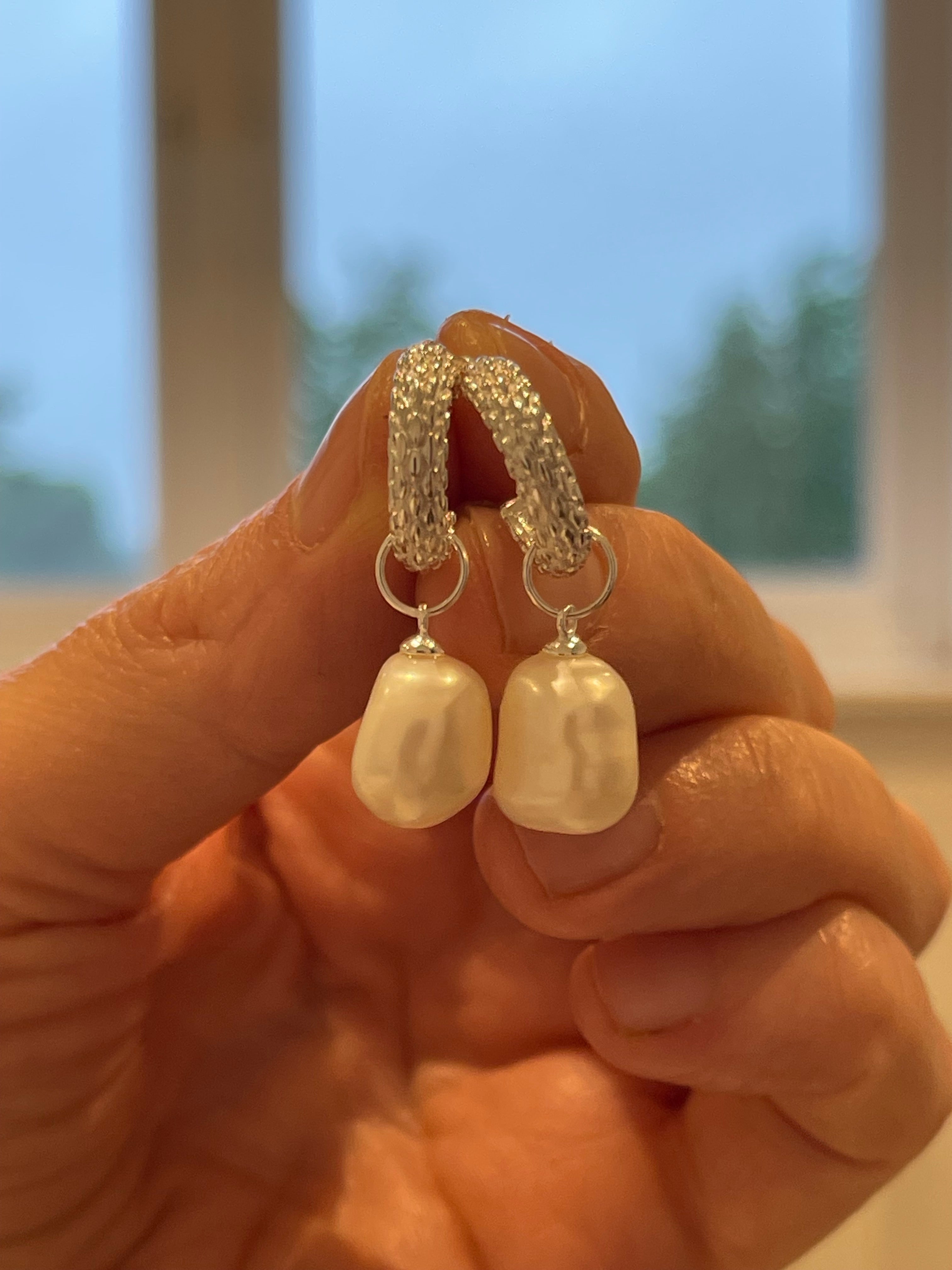 Small Hoop Earrings with Fresh Water Pearls